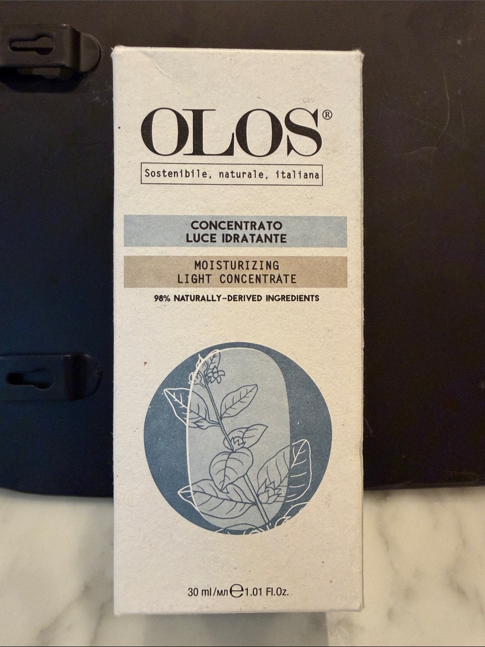 OLOS Moisturizing Light Concentrate - Neutral Beige & Dusty Blue Packaging